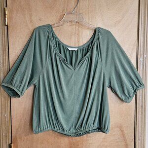 Lucky Brand Blouse Large Green Cropish 3/4 Sleeve